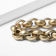 Carregar imagem no visualizador da galeria, Colar de Elos Grossos - Dourado Fosco