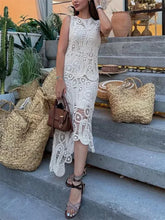 Carregar imagem no visualizador da galeria, Conjunto de blusa e Saia irregular de crochê.