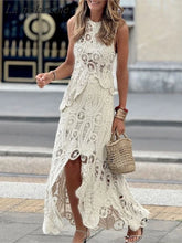Carregar imagem no visualizador da galeria, Conjunto de blusa e Saia irregular de crochê.