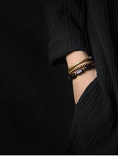 Carregar imagem no visualizador da galeria, Bracelete de Madeira - Ébano