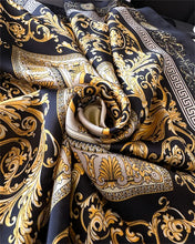 Carregar imagem no visualizador da galeria, Lenço de Seda Estampado- 70x70