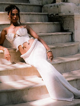 Carregar imagem no visualizador da galeria, Saia de Malha e Top em Crochê com Pérolas