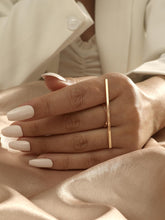 Carregar imagem no visualizador da galeria, Anel Barra Quadrada -Desing Geométrico