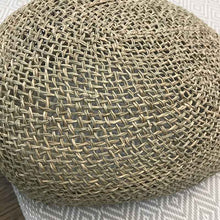 Carregar imagem no visualizador da galeria, Chapéu-Boina de Palha
