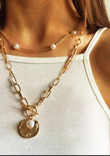 Carregar imagem no visualizador da galeria, Colar Pérola/Dourado - Trendy Verão