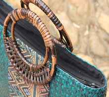 Carregar imagem no visualizador da galeria, Bolsa Palha com motivos Étnicos