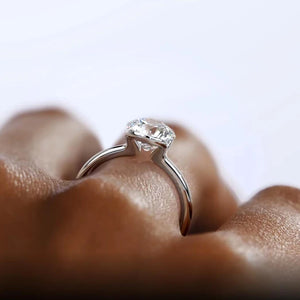 Anel Solitário de Moissanite - Prata 925 e Chapeamento em Ouro 18k