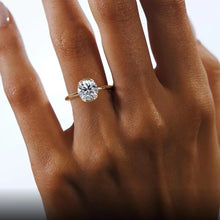Carregar imagem no visualizador da galeria, Anel Solitário de Moissanite - Prata 925 e Chapeamento em Ouro 18k
