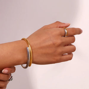 Anel e Bracelete Geométrico Minimalista - Aço inoxidável e Banho em Ouro 18k