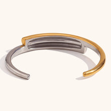 Carregar imagem no visualizador da galeria, Anel e Bracelete Geométrico Minimalista - Aço inoxidável e Banho em Ouro 18k
