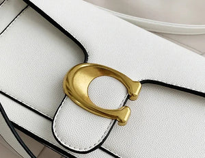 Bolsa Quadrada em Couro
