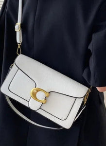 Bolsa Quadrada em Couro