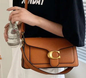 Bolsa Quadrada em Couro