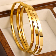 Carregar imagem no visualizador da galeria, Braceletes (03 peças) - Aço Inoxidável e Banho em Ouro 18k

