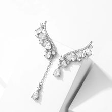 Carregar imagem no visualizador da galeria, Brincos Ear Cuff de Cristal Zircônia Cúbica
