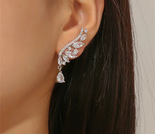 Carregar imagem no visualizador da galeria, Brincos Ear Cuff de Cristal Zircônia Cúbica
