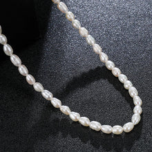 Carregar imagem no visualizador da galeria, Choker de Pérolas de Agua Doce Minimalista
