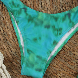 Conjunto de Biquíni e Saída de Praia Estampa Exclusiva
