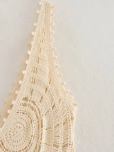 Carregar imagem no visualizador da galeria, Saída de Praia Crochet -Malha e Trama
