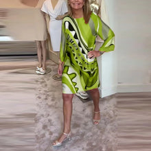 Carregar imagem no visualizador da galeria, Vestido Estampado Lívia
