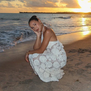 Vestido Longo de Renda e Crochê 3D